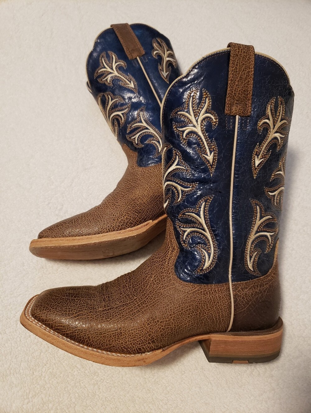 Handcrafted Leather Boots By Ariat! 🤠 🏜 Size 8.5EE (~9/9.5 Wide, Fits Like)
